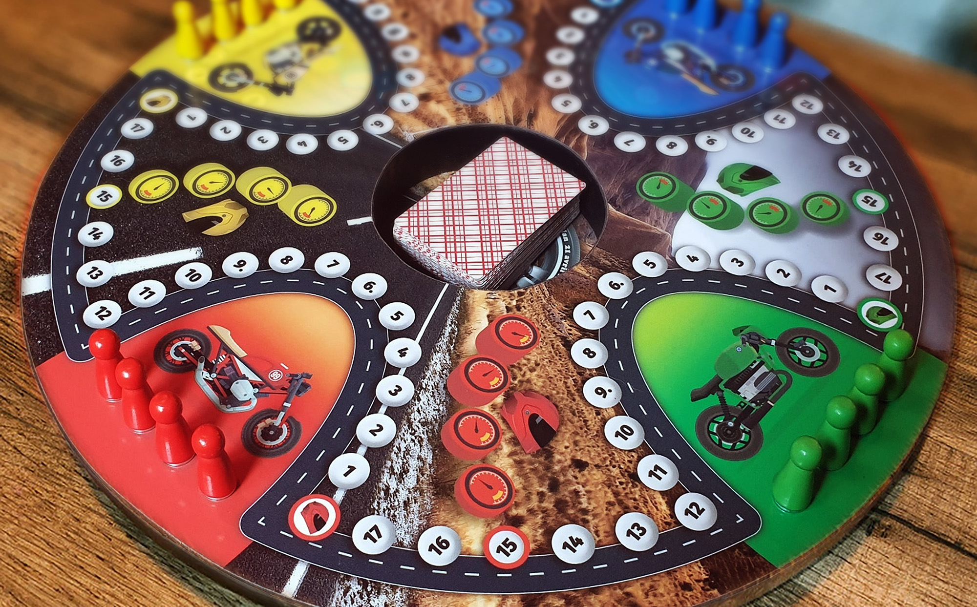 jeu de tock en bois rond personnalisé (thème motos) Jeu de Tock "On the road"